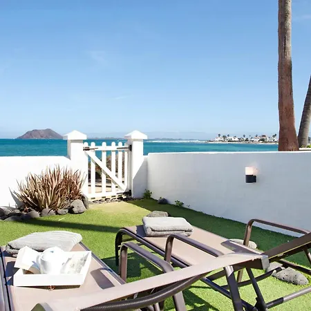 Luxury Oceanfront 别墅 *